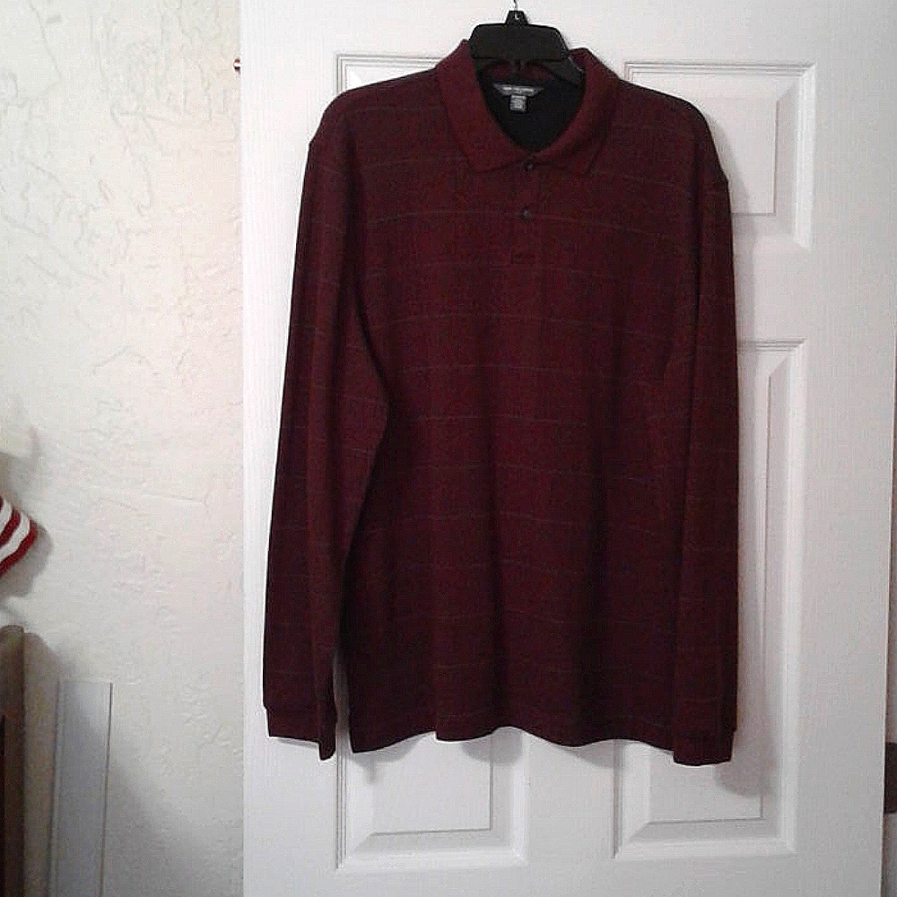 Men's pull over sweater